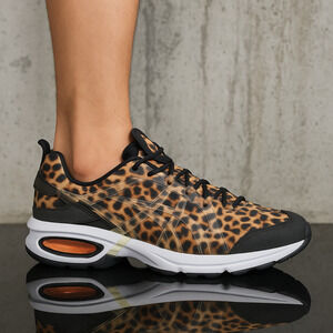 MSRP $155 Nike Air Kukini SE Leopard Sneakers Size 10.5